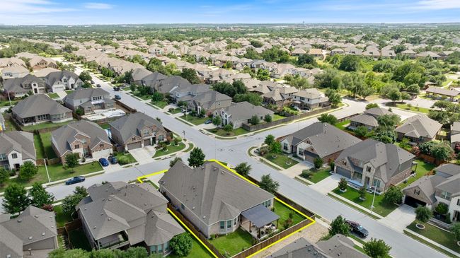 15802 Axehandle Trl, House other with 4 bedrooms, 4 bathrooms and 4 parking in Austin TX | Image 39