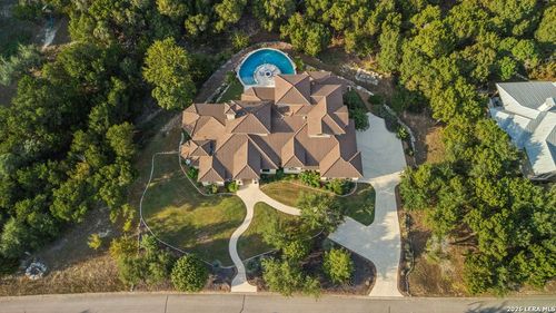 11101 Caliza Blf, Boerne, TX, 78006-8596 | Card Image