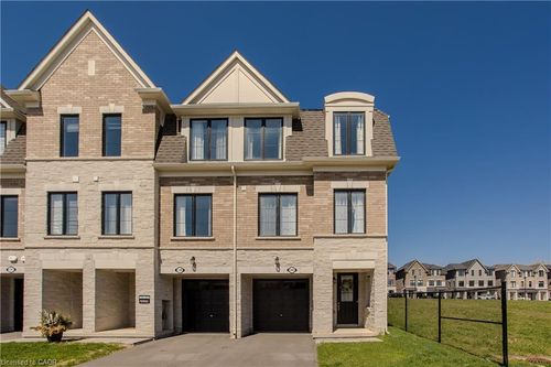 1401 Almonte Dr, Burlington, ON, L7P0V8 | Card Image