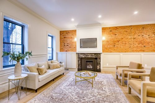 16 Chestnut Street, Boston, MA, 02129 | Card Image