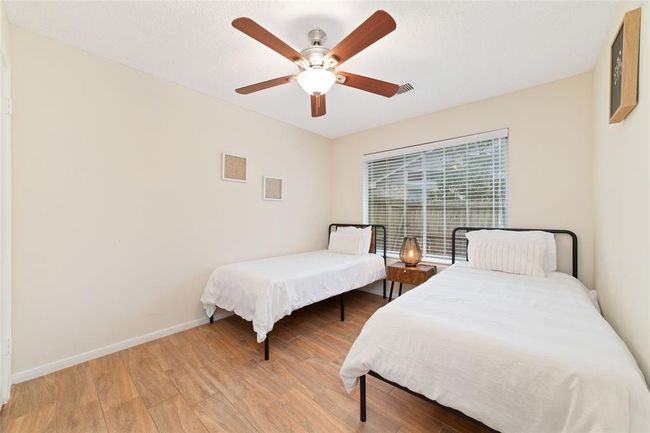 36 N Rain Forest Ct, House other with 4 bedrooms, 2 bathrooms and 2 parking in Spring TX | Image 20