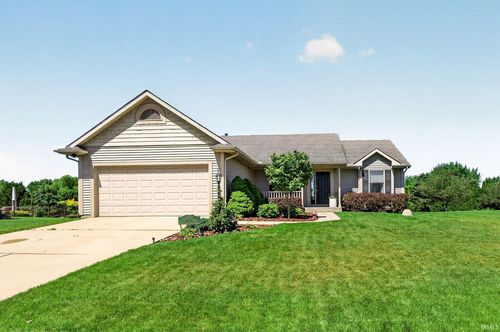 58565 Heather Pointe Drive, Osceola, IN, 46561-7811 | Card Image