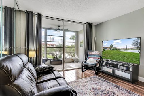 apt-208-2741 Pine Island Rd, Sunrise, FL, 33322-2283 | Card Image