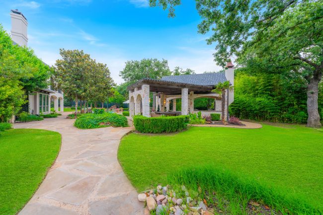 1321 Bridle Bit Rd, House other with 4 bedrooms, 5 bathrooms and null parking in Flower Mound TX | Image 33
