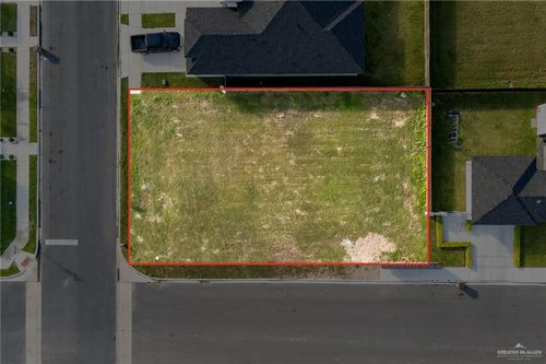 917 N Trinity St, Edinburg, TX, 78541-1420 | Card Image