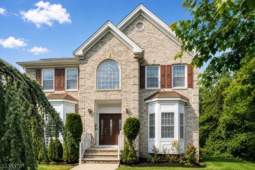 111 Delmonico Ave, Somerset, NJ, 08873-3410 | Card Image