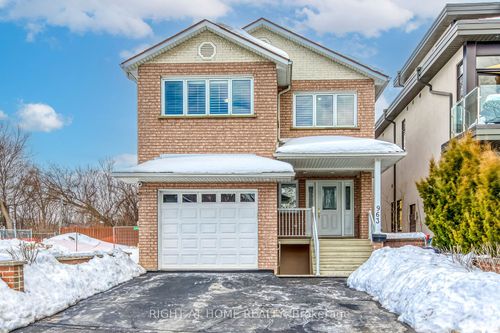 963 Hampton Cres, Mississauga, ON, L5G4G7 | Card Image