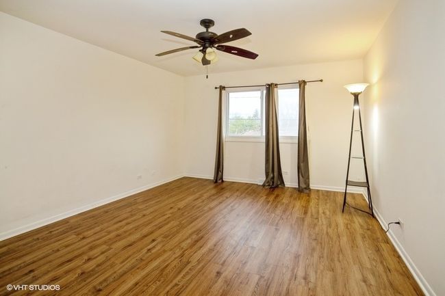 192 E Schubert Ave, Home with 3 bedrooms, 2 bathrooms and null parking in GLENDALE HEIGHTS IL | Image 7