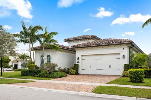1126 Sw 113th Way, Pembroke Pines, FL, 33025-3712 | Card Image