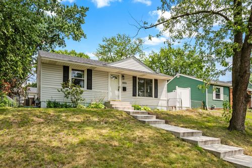 2821 Quebec Avenue S, Saint Louis Park, MN, 55426 | Card Image