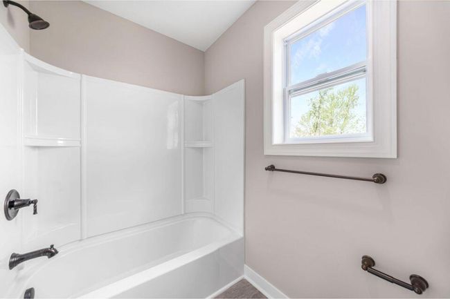 Stock photo- full bath | Image 27