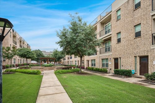 1316 Palm Canyon Dr, Dallas, TX, 75204-5516 | Card Image