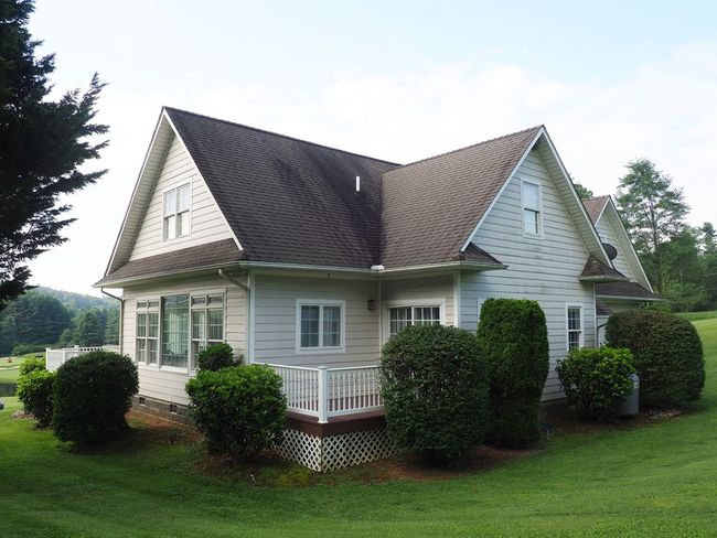 19 Lone Oak Ct, House other with 4 bedrooms, 4 bathrooms and 2 parking in Laurel Fork VA | Image 8