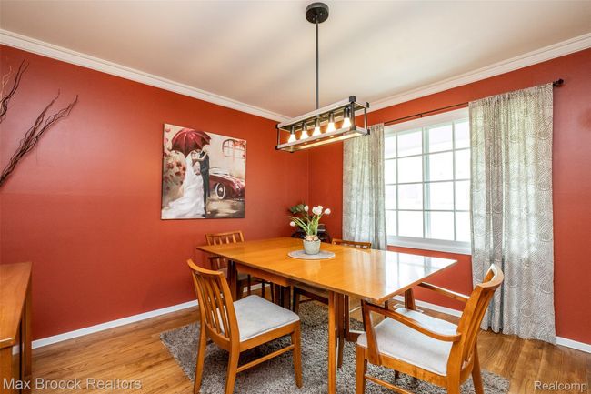 Large Dining Room | Image 7