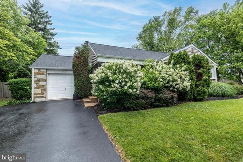 234 Maple Ave, HORSHAM, PA, 19044-3305 | Card Image