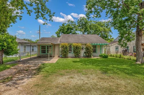 121 5th St, Brazoria, TX, 77422-8809 | Card Image