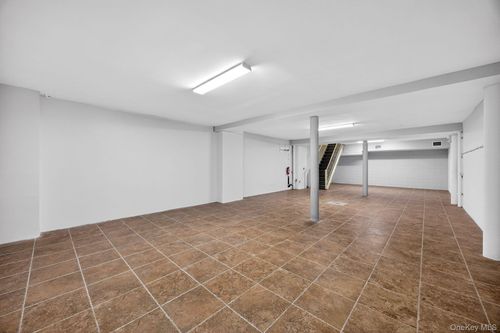 retail-405 Gates Avenue, New York, NY, 11216 | Card Image