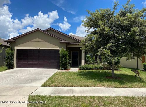 15718 Stone House Dr, BROOKSVILLE, FL, 34604-5842 | Card Image