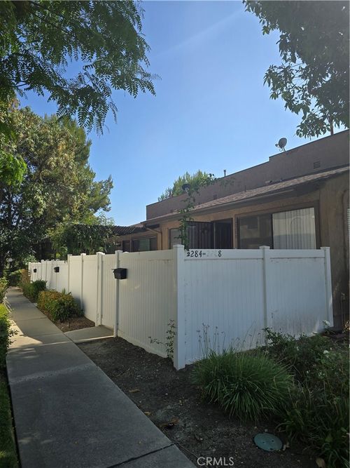 6-2288 Loma Alta Dr, Fullerton, CA, 92833-1618 | Card Image