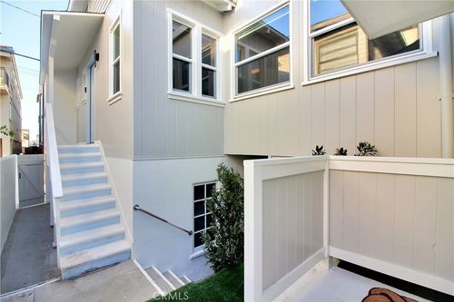 230 30th St, Hermosa Beach, CA, 90254 | Card Image
