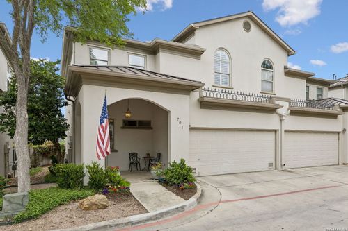 701-8127 N New Braunfels Ave, San Antonio, TX, 78209-2150 | Card Image
