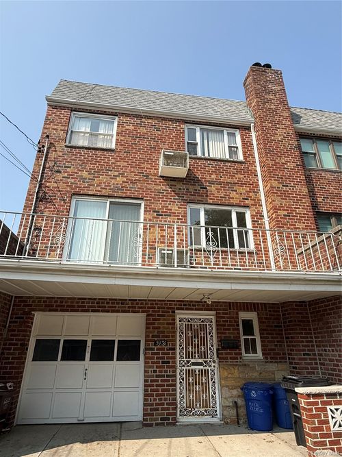 2-59-36 72nd St, Maspeth, NY, 11378-2613 | Card Image