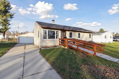 2008 Purvis Avenue, JANESVILLE, WI, 53548 | Card Image