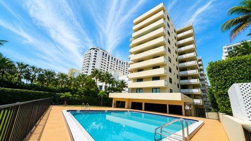 310-1621 Collins Ave, Miami Beach, FL, 33139-3123 | Card Image