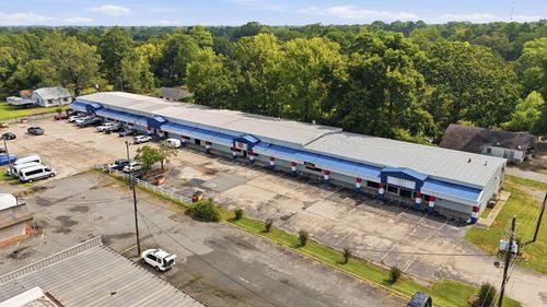 2221 S Olive St, Pine Bluff, AR, 71601-6553 | Card Image