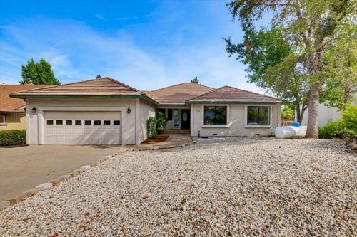 18098 Lake Forest Dr, Penn Valley, CA, 95946-9456 | Card Image