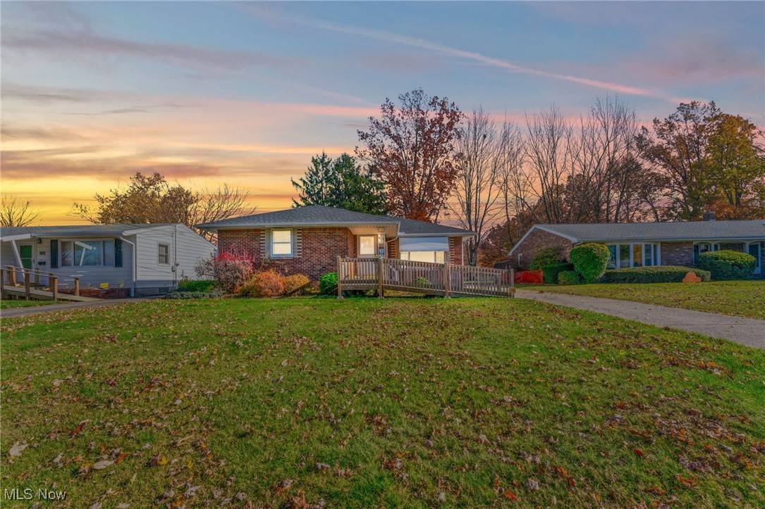 Washington Ave, Lorain, OH 44052