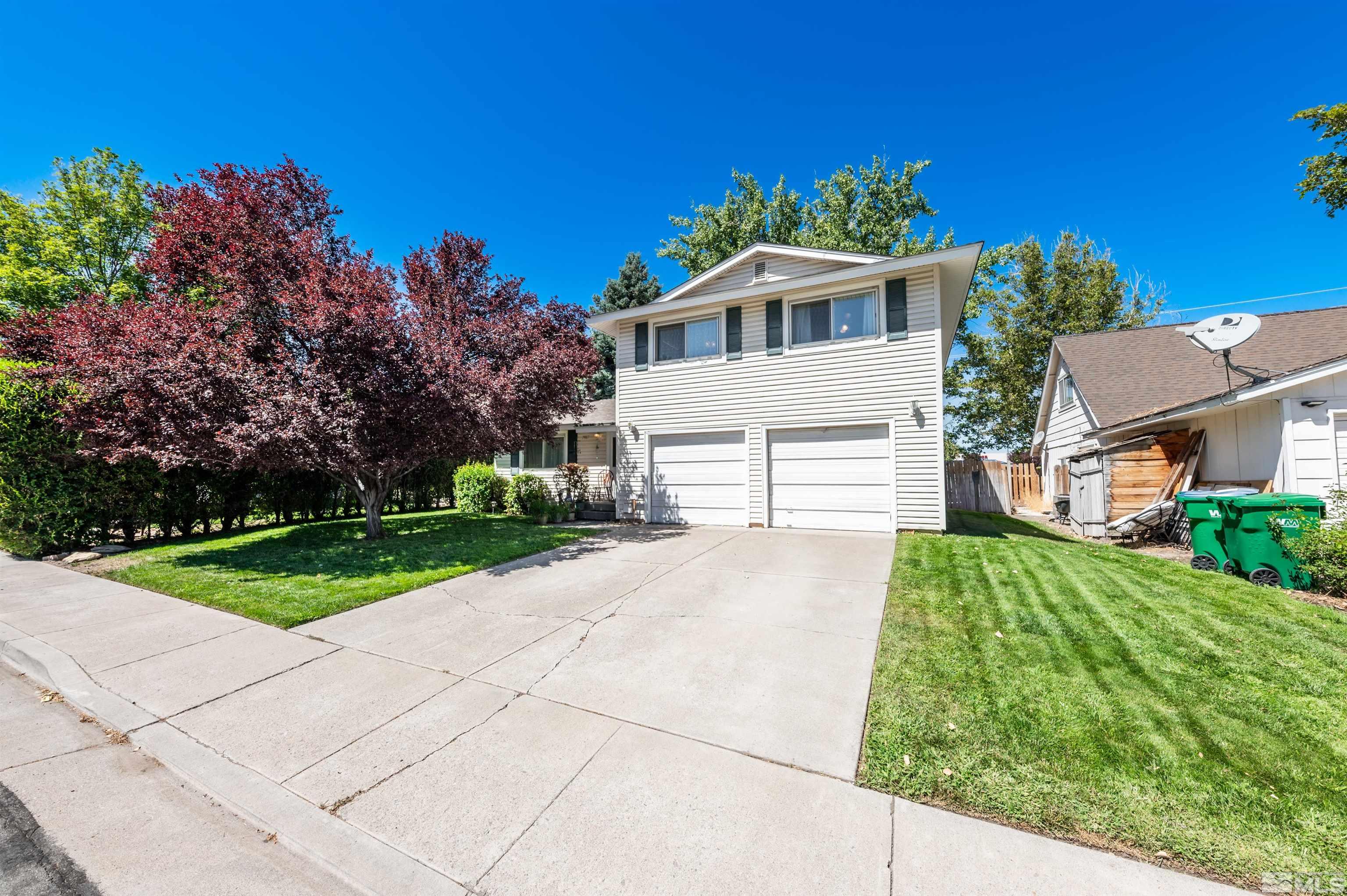 Limestone Dr, Reno, NV 89511