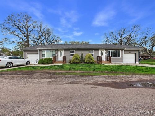 909 & 911 Prairie Avenue, Belleville, IL, 62220 | Card Image