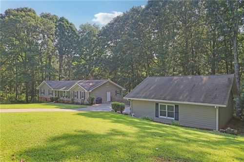 3284 Creekside Dr Se, Conyers, GA, 30094-3360 | Card Image