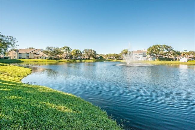 1903 Players Pl, Townhouse with 2 bedrooms, 2 bathrooms and null parking in North Lauderdale FL | Image 39