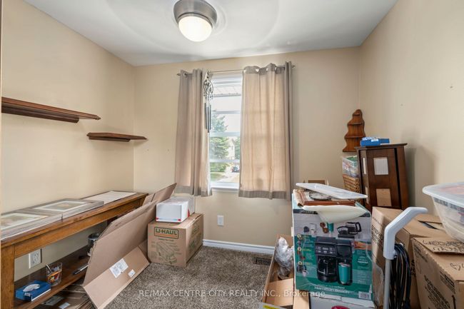 150 Culver Cres, House attached with 3 bedrooms, 1 bathrooms and 3 parking in London ON | Image 14