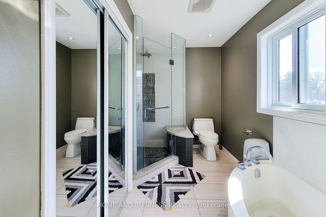23 Light Dr, House other with 4 bedrooms, 4 bathrooms and 2 parking in Cambridge ON | Image 16