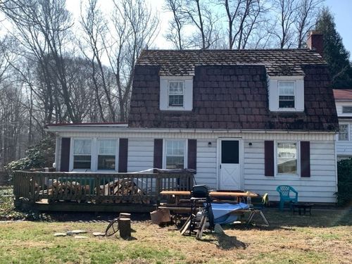 8424 Lake Rd, Erie, PA, 16511-1660 | Card Image