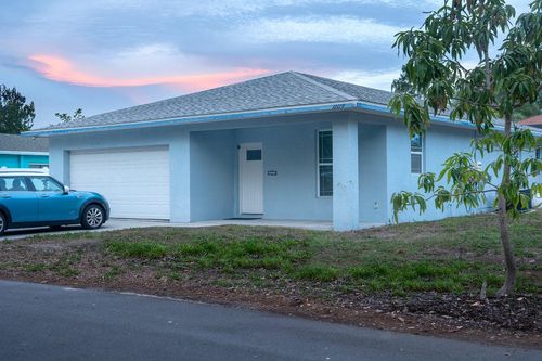 12119 Murray Avenue, Seminole, FL, 33778 | Card Image