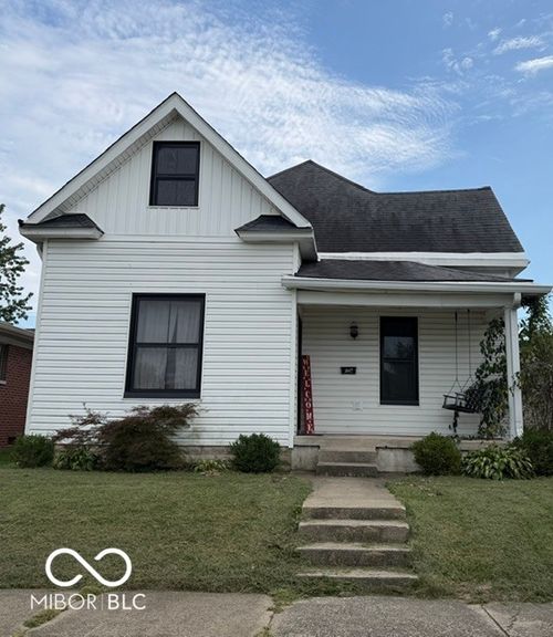 207 W 2nd St, Greensburg, IN, 47240-1122 | Card Image