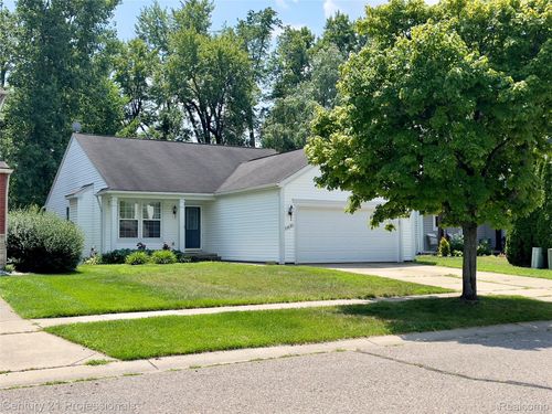 1631 Valdosta Cir, Pontiac, MI, 48340-1083 | Card Image