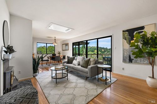 37 Manzanita Road, Fairfax, CA, 94930 | Card Image