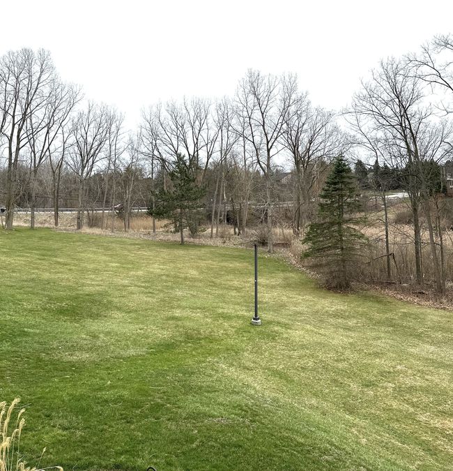 APT-3 - 1683 Riverside Dr, Condo with 2 bedrooms, 2 bathrooms and null parking in Rochester Hills MI | Image 4