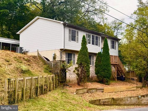 115 Old Furnace Rd, Harpers Ferry, WV, 25425-7094 | Card Image