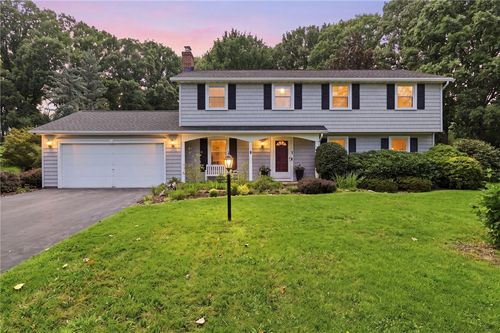 36 Autumn Oak Cir, Penfield, NY, 14526-1228 | Card Image