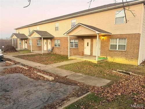 411-401 Country Villa Ln, Saint Robert, MO, 65584-9502 | Card Image