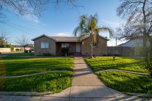 707 W Sonora Ave, Tulare, CA, 93274-5158 | Card Image