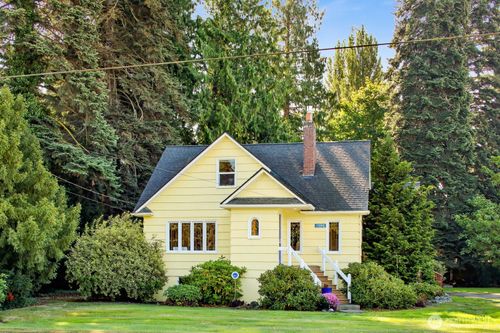 17090 Sam Bell Rd, Bow, WA, 98232-9762 | Card Image