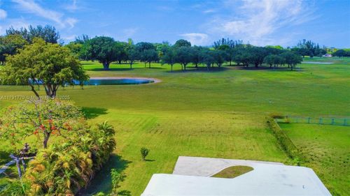 1025 Hunting Lodge Dr, Miami Springs, FL, 33166-5753 | Card Image