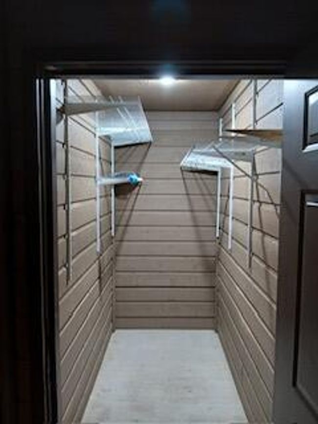 Exterior Storage | Image 35